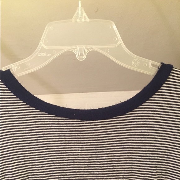 Cropped Navy Blue and White Top - Picture 5 of 7